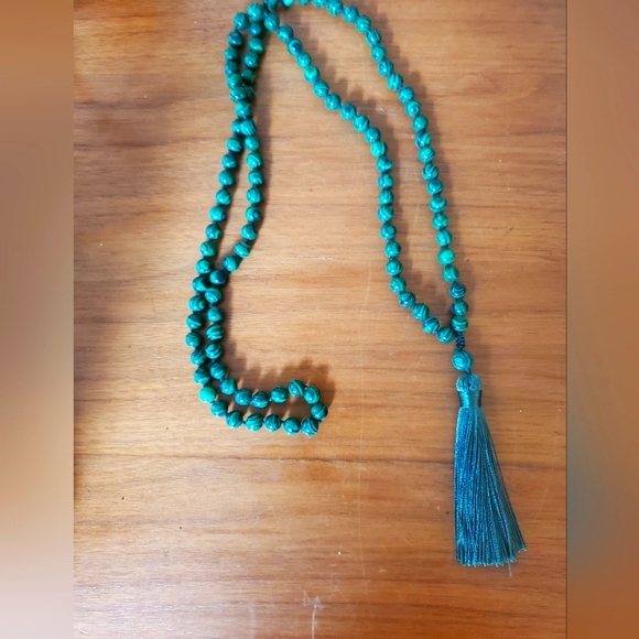 Malachite Stone 108 Beads Mala Necklace With Tass - Picture 2 of 3